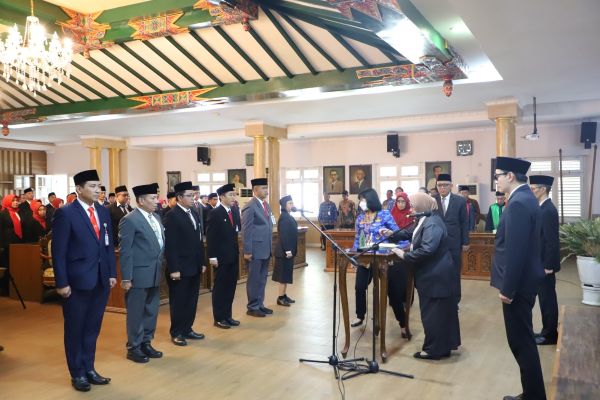 WhatsApp Image 2025-12-21 at 08.34.02b